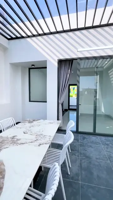 Nhà phố khung kính lam gỗ — 6
