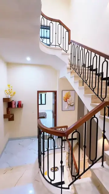 Nhà phố pastel cửa vòm — 5