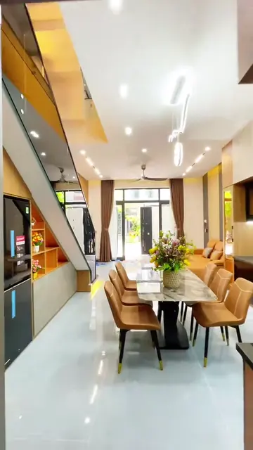 Nội thất gỗ ấm & đèn hắt — 3