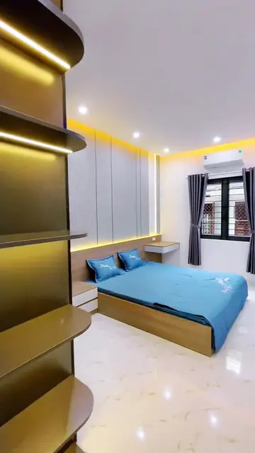 Nội thất sang trọng trần gương — 5